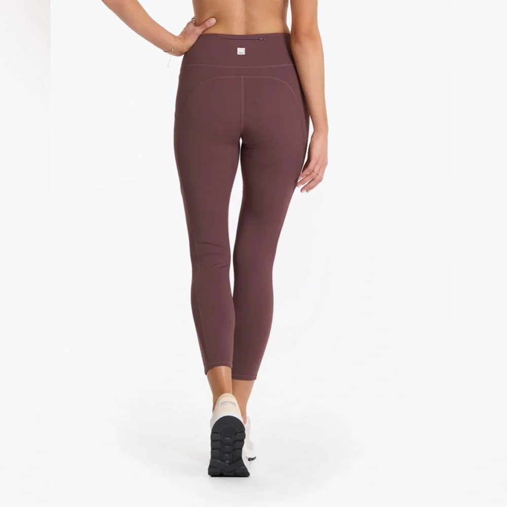 (VO-3) VUORI Stride Legging In Chestnut - Picture 3 of 5